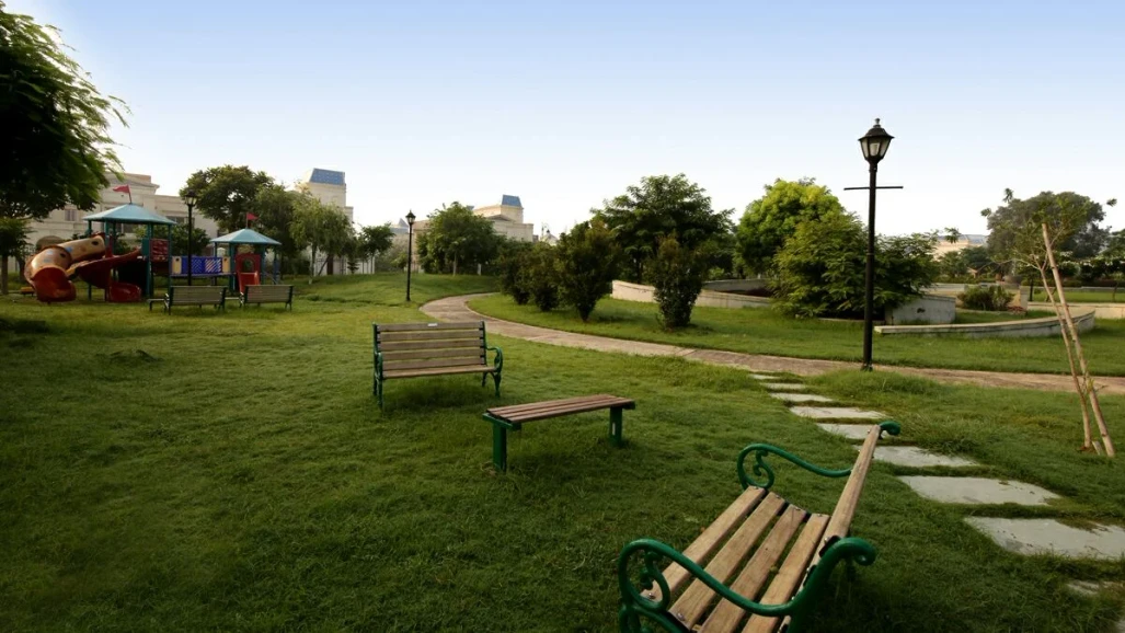 AIPL DreamCity NXT green area and walking path in Manawala Amritsar